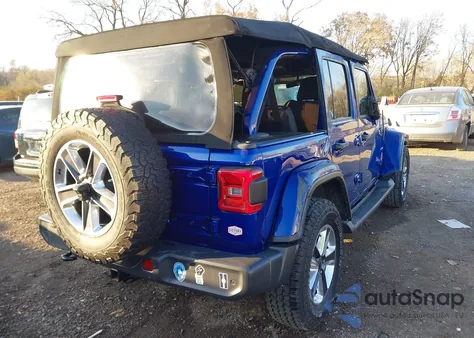 2018 Jeep Wrangler Unlimited Sahara 4X4 from USA, damaged, VIN 1C4HJXEG5JW256700